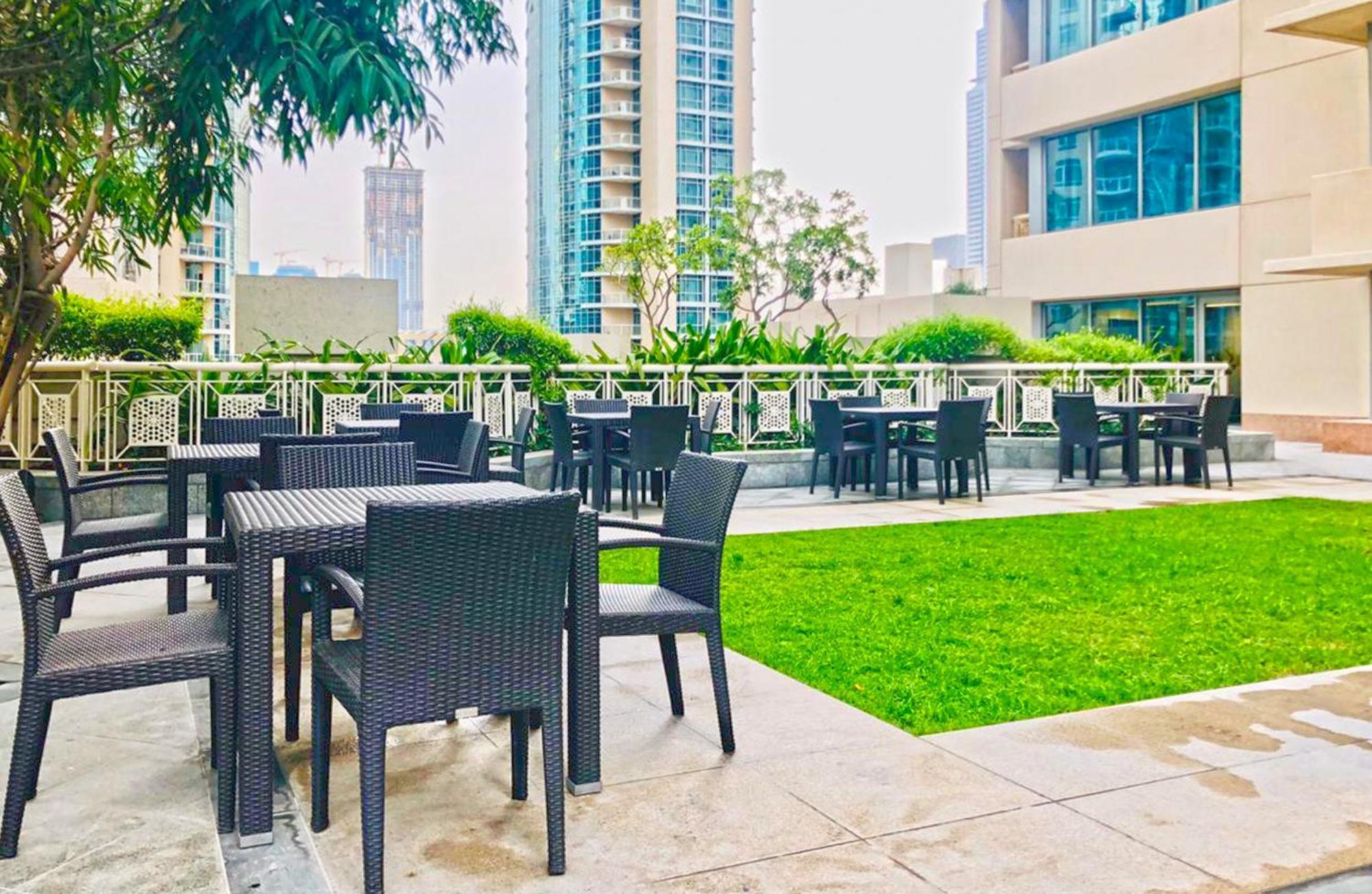 Spectacular Burj Khalifa View 2Br 29 Boulevard Tower 2 دبي المظهر الخارجي الصورة